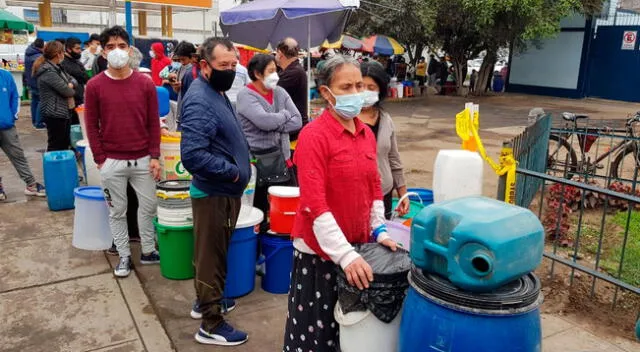 Madre de familia viven un drama por falta de agua en SJL