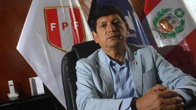 Agustín Lozano va por la reelección a la FPF para el periodo 2021-2025.