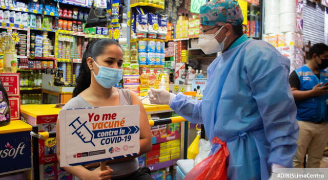 COVID-19: 600 personas fueron vacunadas en el mercado Valle Sagrado de San Juan de Lurigancho