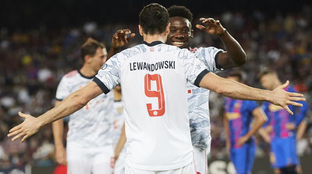 Lewandoswski estuvo imparable marcó dos goles en la goleada del Bayern Múnich ante Barcelona.