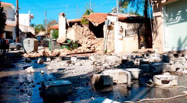 Grecia: varios colegios e iglesias se desprendieron por fuerte sismo.