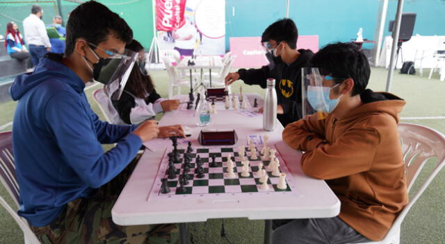 Pueblo Libre: premian a campeones escolares de ajedrez