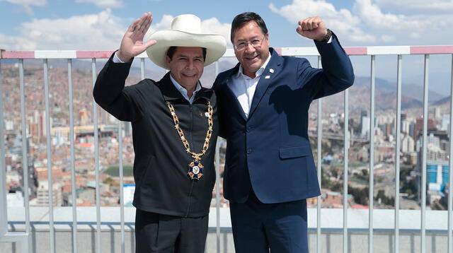 Pedro Castillo y Luis Arce durante las visita del presidente peruano a La Paz. Foto: Presidencia del Perú