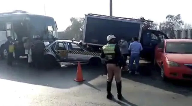 Accidente vehicular en Huachipa deja heridos de gravedad.