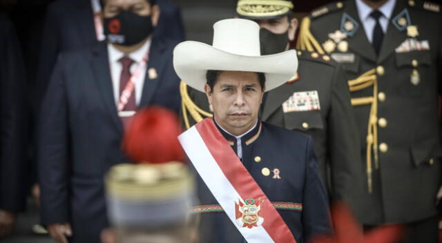 Pedro Castillo se reúne con altos mandos del Ejercito