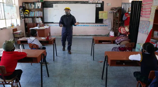 Representante de la Unicef le mencionó al Perú que los estudiantes deberían empezar las clases en estos últimos meses.