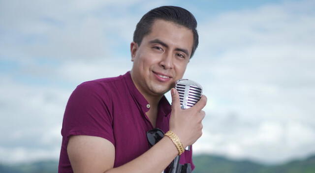 Cantautor nacional Rommel Hunter graba sus propios videos y promociona lugares turísticos del Amazonas.