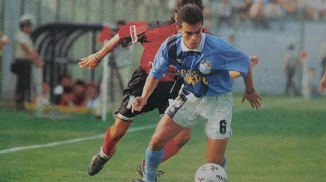 Erick Torres jugó en Sporting Cristal desde 1995 al 2005.