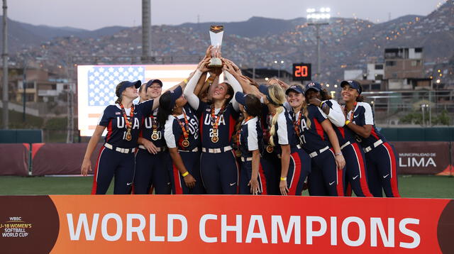 Estados Unidos levantó la copa del torneo.