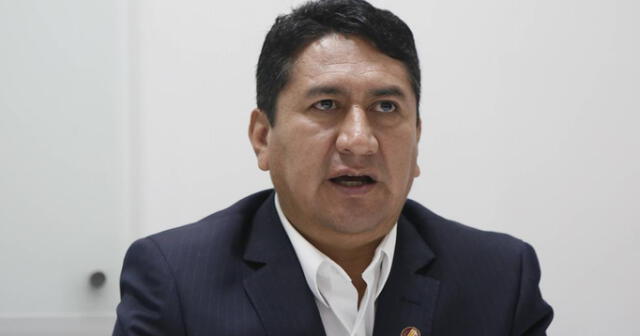 Vladimir Cerrón: Congresistas de Perú Libre denuncian “persecución política” contra secretario general del partido