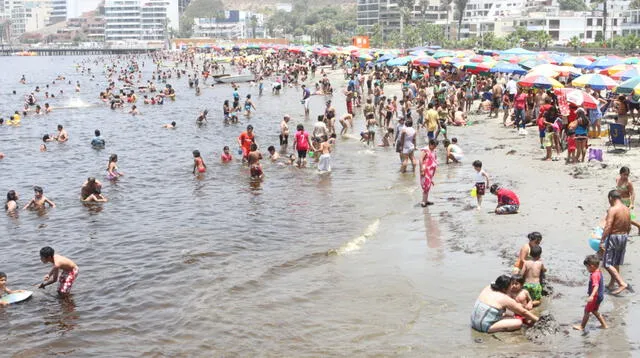 Ciudadanos deben presentar carnet de vacunación para ingresar a playas de Ancón