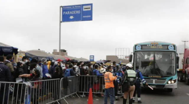 Minsa: Carnet de vacunación será obligatorio para utilizar el transporte público