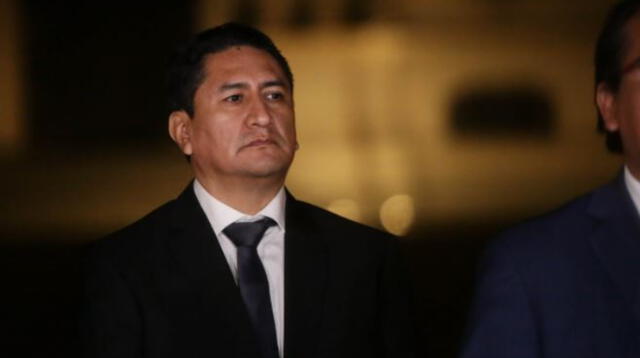 Vladimir Cerrón pidió que alguien de Perú Libre forma parte de gabinete ministerial.