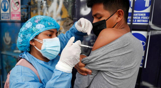 Perú alcanzó el 80 % de vacunados en el país con las dos dosis.