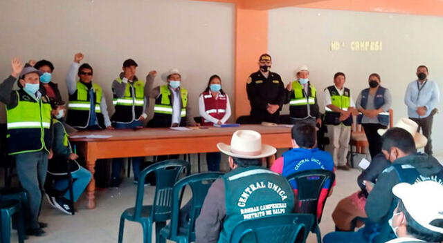 En plena reunión de capacitación