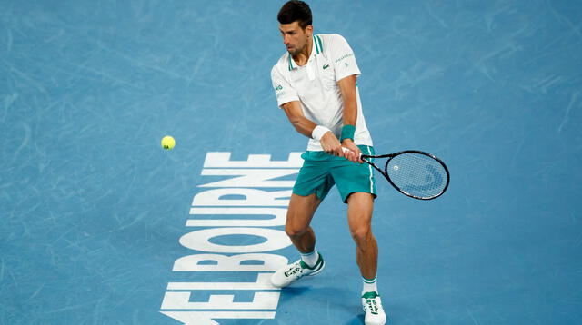 Las cosas se le complican cada vez más a Novak Djokovic.
