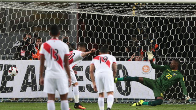 Cueva anotó de penal en la última victoria  (2-1) de Perú a Ecuador en Lima.