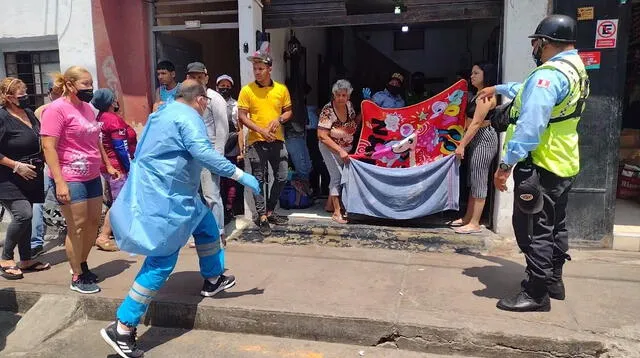 Mujer fue trasladada de emergencia al hospital