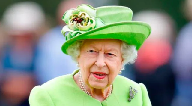 La reina Isabel II da positivo a la COVID-19