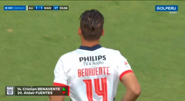Con al número 14, Cristian Benavente hizo su debut oficial con Alianza Lima.