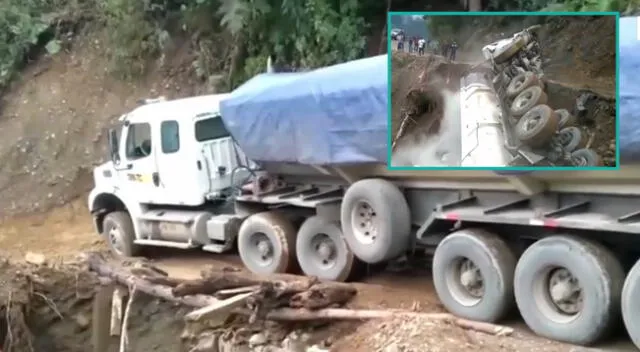 Tablas y troncos no resistieron el peso de un tráiler que cayó a un barranco.