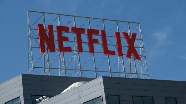 Netflix paralizó indefinidamente toda su producción en Rusia.