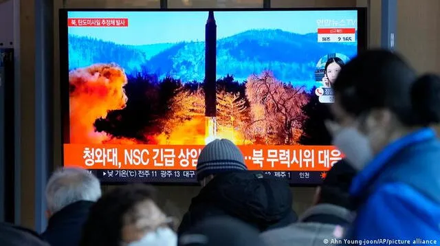 El misil habría sido lanzado al mar de Japón desde Sunan, en Pionyang. | Fuente: AFP