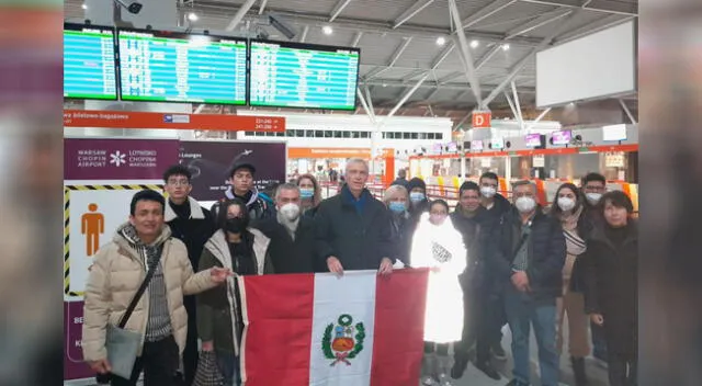 Peruanos que vivían en Ucrania, volverán a nuestro país.