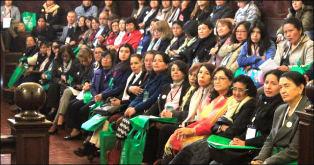 Importante conversatorio sobre la situación de científicas en el país en el margen del Día Internacional de la Mujer.