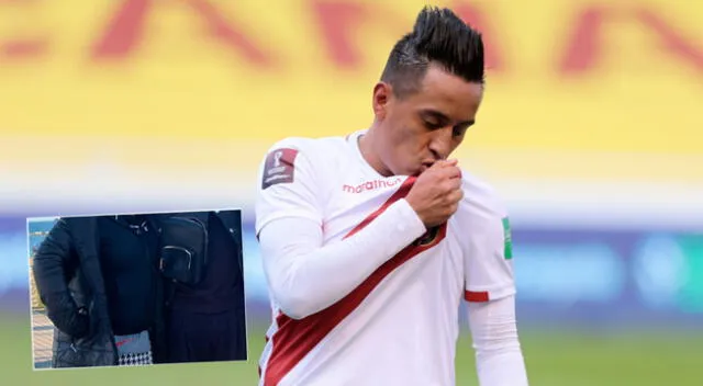 Christian Cueva, volante de la selección peruana, captó la atención en las redes sociales.