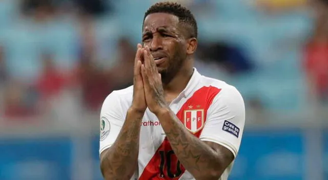 Jefferson Farfán no podría sumarse a la selección peruana por todavía no recuperarse al 100 %.