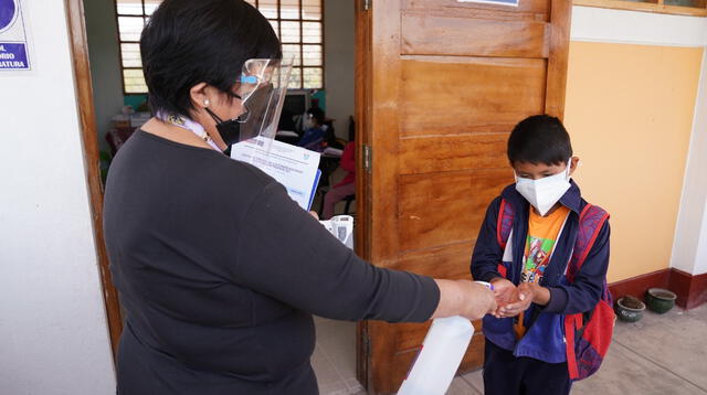 Arequipa: docentes piden licencias para no dictar clases presenciales