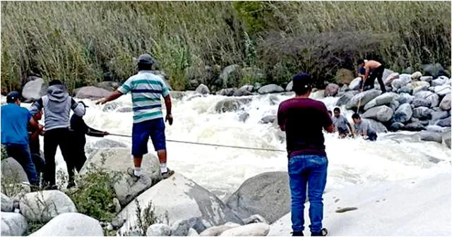 Profesor muere al cruzar rio para ir a su centro educativo en Huancavelica.