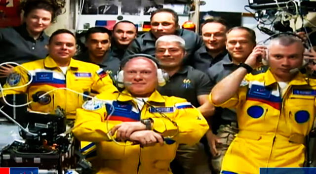 Los cosmonautas Oleg Artemyev, Denis Matveyev y Sergey Korsakov, formaron parte de la agencia espacial rusa Roscosmos.