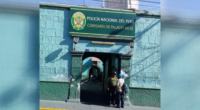 Realizan denuncia pública contra docente de la Universidad Nacional de San Agustín y ahora se encuentra en la comisaría de Palacio Viejo.