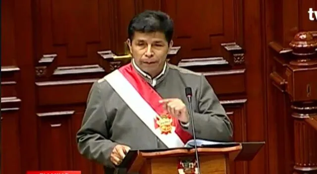 Mandatario brindo peculiar ejemplo para su defensa.