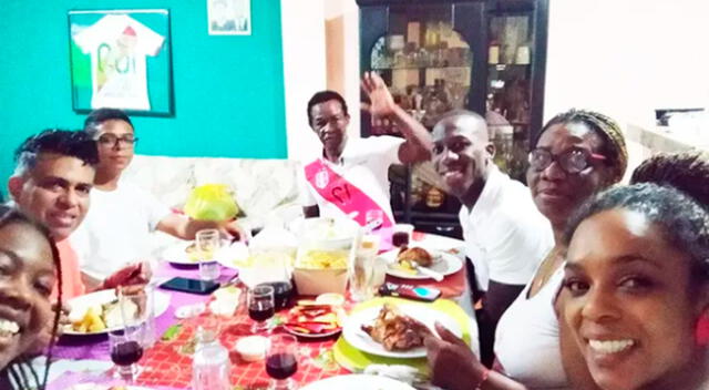 Luis Advíncula festejó con su familia comiendo pollo a la brasa.