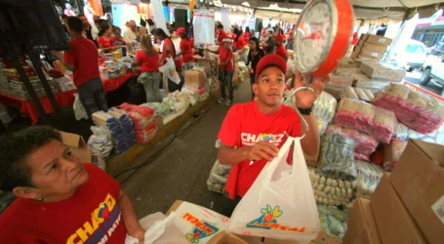 Pese al aumento del sueldo mínimo en Venezuela, no alcanza para cubrir la canasta básica familiar.