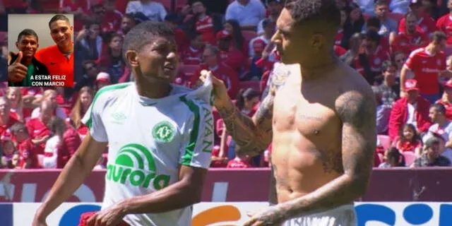 Marcio Araujo tiene la constumbre de no entregarla la camiseta cuando lo pide.