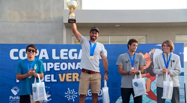 Público disfrutó de competencia de surf.