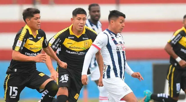 Alianza Lima y Cantolao empataron sin goles el primer tiempo.