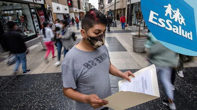 La nueva convocatoria laboral de EsSalud ofrece sueltos de hasta 6 mil soles.