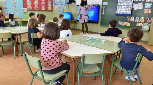 Conoce el calendario cívico escolar del mes de junio.