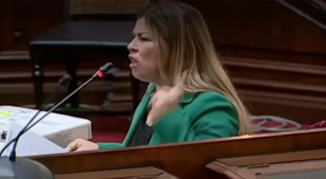 Silvia Barrera gritó en medio de su presentación a la Comisión de Fiscalización y Contraloría.