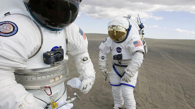 Conoce los nuevos trajes espaciales de la NASA.