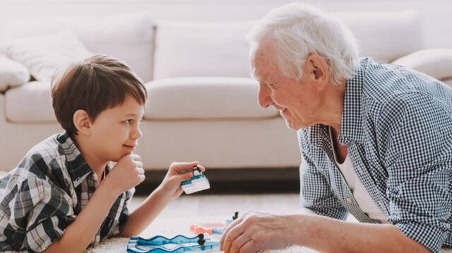 Para algunos, el abuelo también cumple el rol de papá.