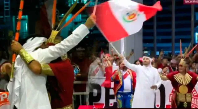 Selección peruana recibió el banderazo de los hinchas en Doha, Qatar.