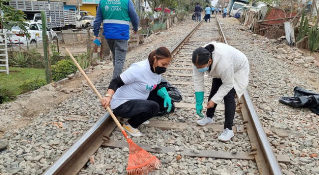 Cercado de Lima: más de 260 jóvenes voluntarios limpiaron los rieles del tren a lo largo de 17 cuadras [VIDEO]