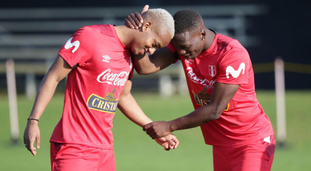 Luis Advíncula y André Carrillo son piezas claves en la selección peruana.