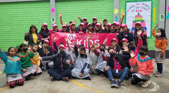 Niños de Comunidad Shipiba de Cantagallo reciben 295 kits escolares